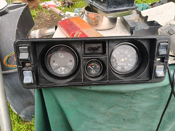 Lada mittaristo