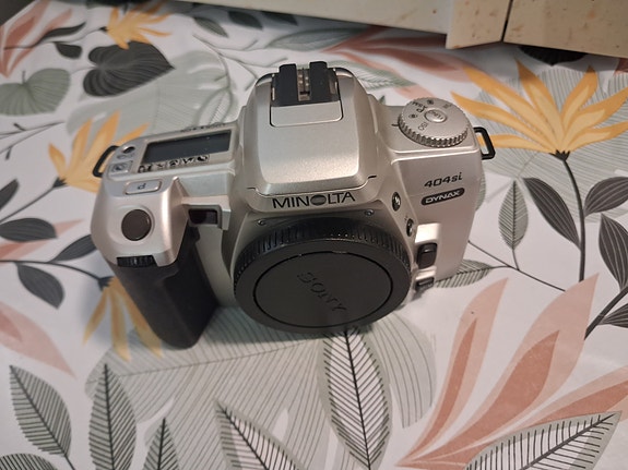 Minolta 404si