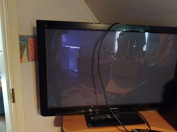 Panasonic taulutelevisio 42