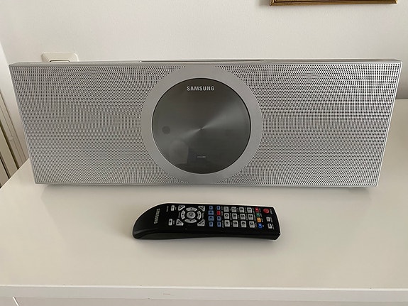 Samsung mikrohifijärjestelmä/DVD kotiteatteri