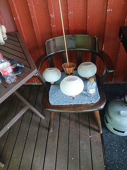 Vanha 3-haarainen lamppu lasikuvuilla