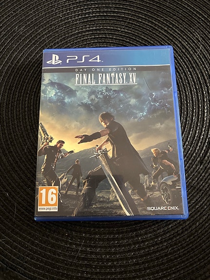 PS4 Final Fantasy XV peli
