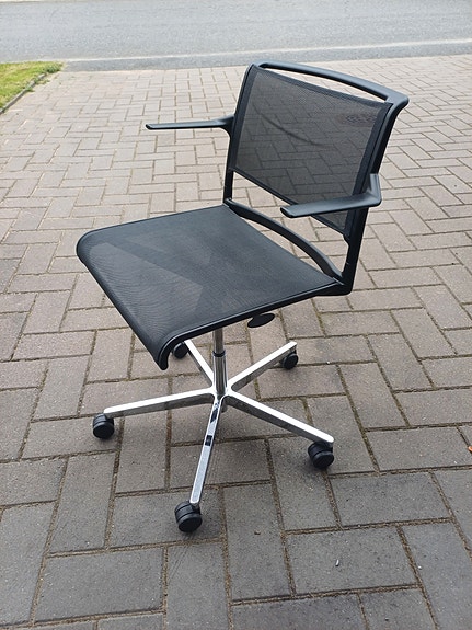 Wilkhahn Aline Task Chair (230/1) design-työtuoli
