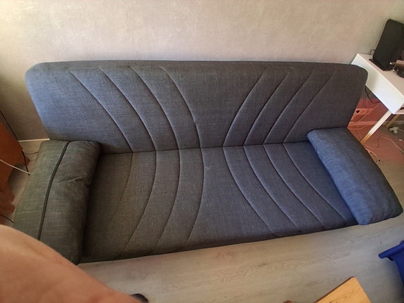 vuodesohva 190 cm x 110 cm sänkynä,  Lappajärveltä Kärnäsaaresta