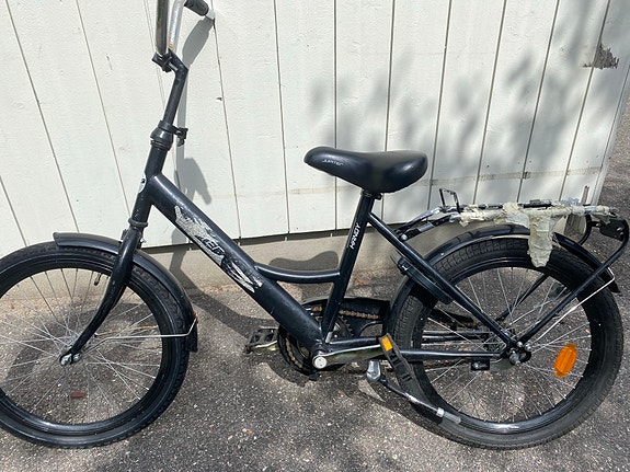 Helkama lastenpyörä 20" musta