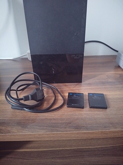 Musta PlayStation 2