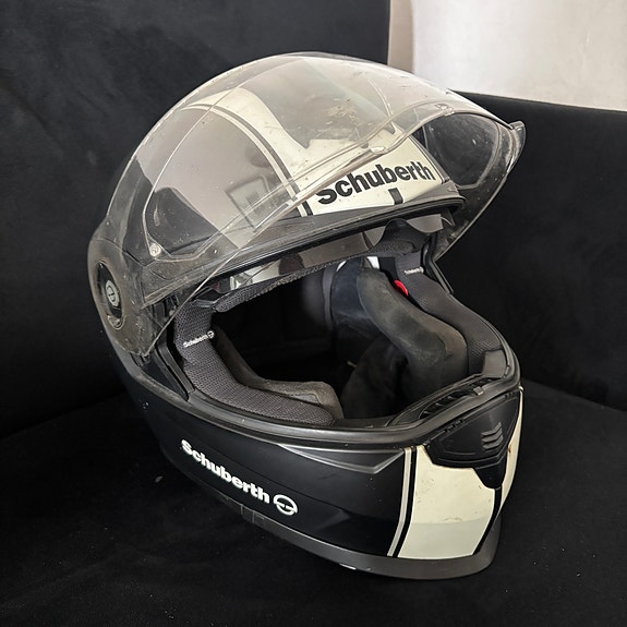 Schuberth S2 moottoripyöräkypärä
