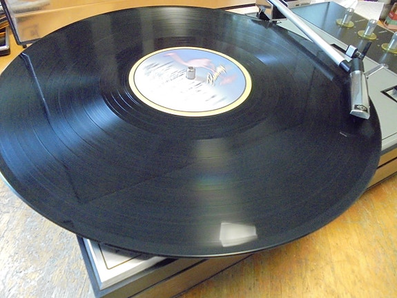 Philips 715 levysoitin , toimitettuna