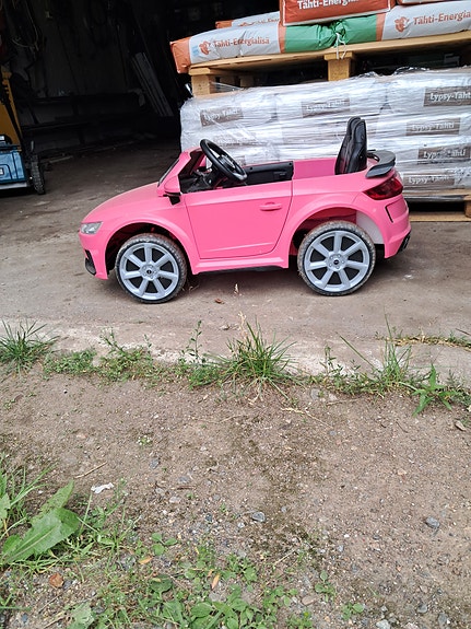 Lasten sähköauto