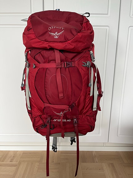 Osprey Ariel 65 rinkka punainen S/M