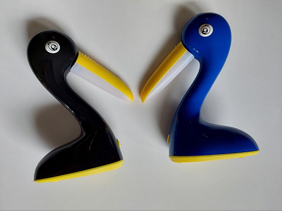 Pelikan LED-pöytälamput musta ja sininen