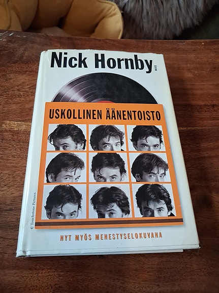 Nick Hornby "Uskollinen äänentoisto"