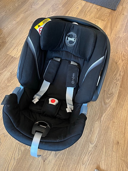Cybex Aton 5 turvakaukalo