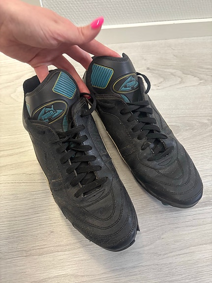 Puma nappulakengät musta-valkoinen koko 45