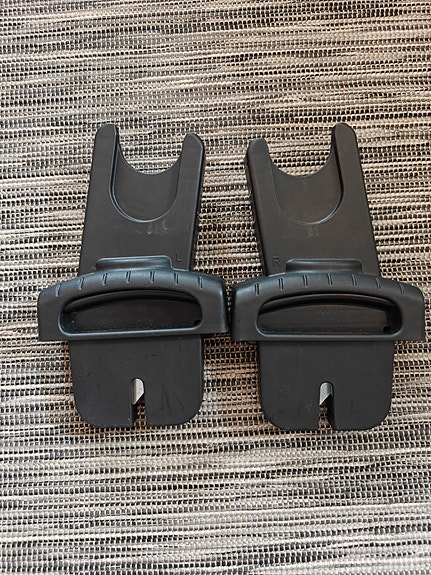 Beemoo Maxi 4 & Flexi Travel Adapterit rattaisiin / turvakaukaloon