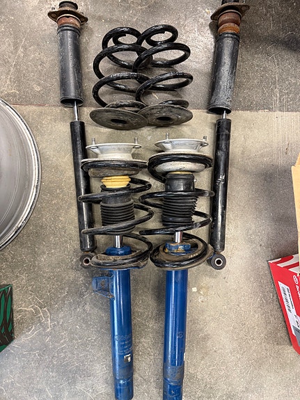 BMW E46 vakio alusta iskunvaimentimet ja jouset