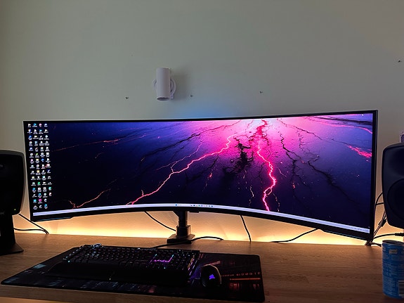 Samsung G9 57" (UUSI PANEELI)