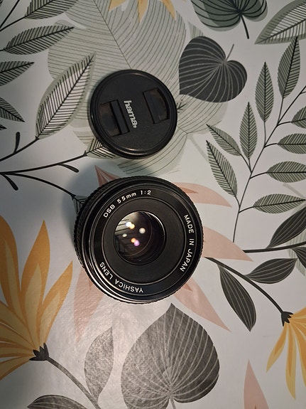 Yashica objektiivi