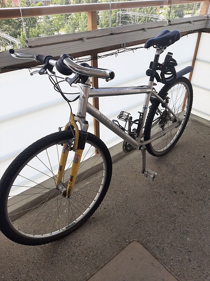 Myyn MTB Cycletech  alulite polkupyörän.