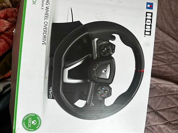Hori Racing Wheel Overdrive rattiohjain Xboxille