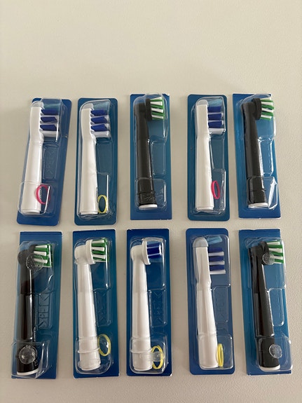 Oral-B vaihtoharja 12 kpl / Sähköhammasharjan vaihtoharjapäät