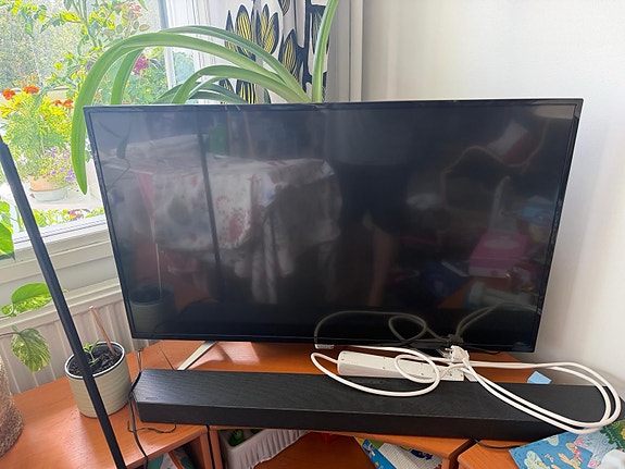 Philips näyttö 43”