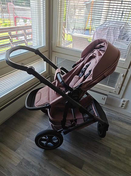 Britax smile 5z yhdistelmävaunut + kaukalo&telakka + makuupusseja