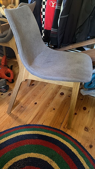 Ruokailuryhmän tuolit