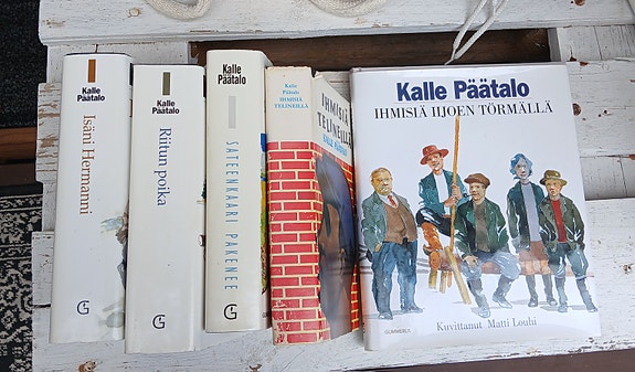 Kalle Päätalo kirjoja
