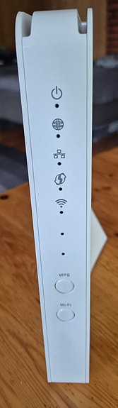 F-5670 Wi-Fi 6 modeemi/reititin