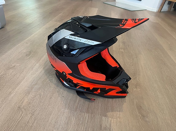 Lasten Kenny motocross kypärä koko 47-48