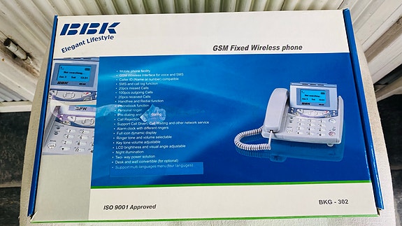 BBK pöytämallinen GSM puhelin