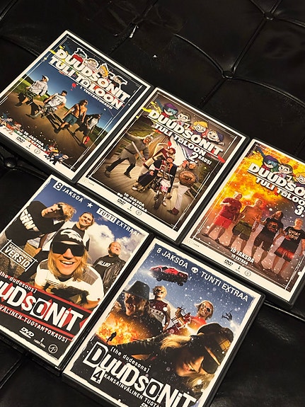 Duudsonit DVD-bokseja 5 kpl