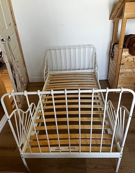 Ikea minnen sänky