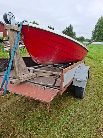 Terhi 375 +moottori ja teli kärry