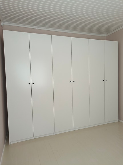 Ikea Pax -vaatekaapit 3 kpl + säilytysratkaisut