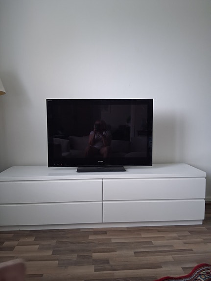 myydään Askon tv-taso