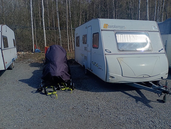 Vuokrataan asuntovaunu