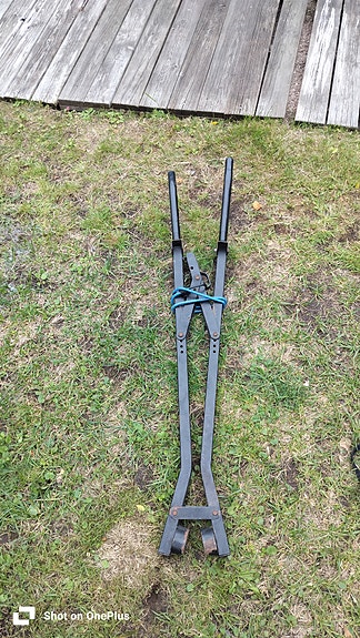 Pyöräteline auton vetokoukkuun