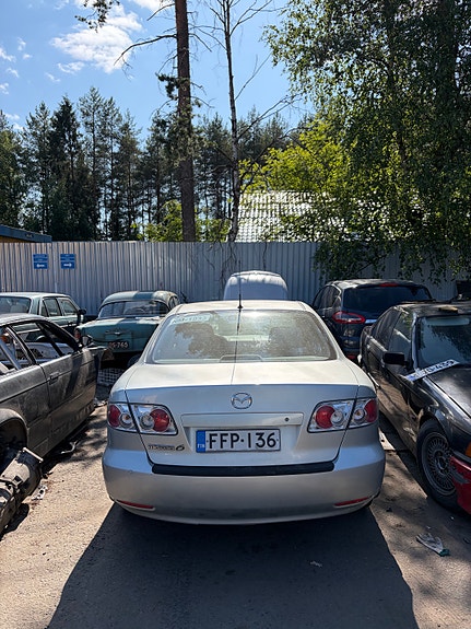 Mazda 6 sedan varaosiksi