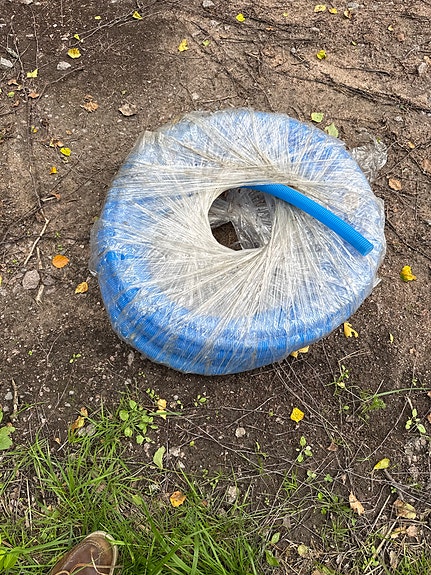 Sinine käyttövesiputkien suojaputki rullalla