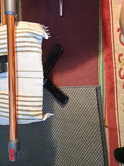 Dyson v8