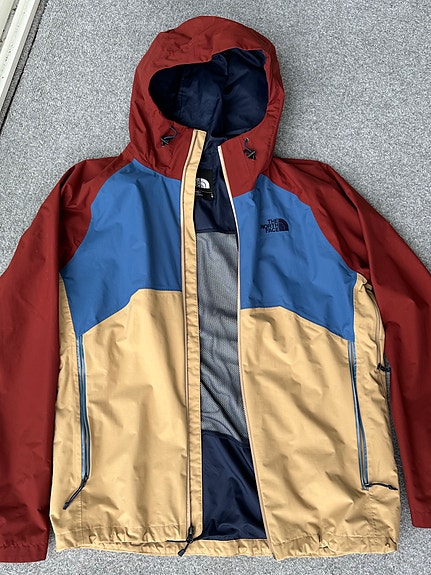 The North Face HyVent miesten kuoritakki L