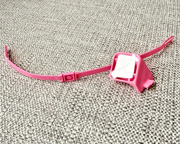 Vintage Barbie 80-luvun auton varaosat turvavyö ja sivupeili