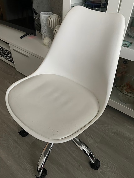 Jämäkkä IKEA valkoinen työtuoli