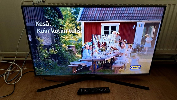 Myydään Samsung 40" TV