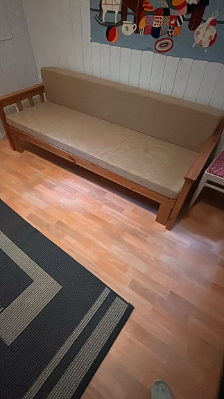 Levitettävä vuodesohva