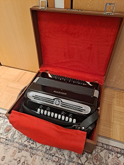 Harmonikka Giulietti Classic 127C