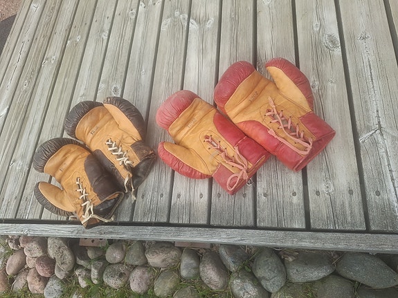 Vintage nyrkkeilyhanskat 12 oz (2 paria, aitoa nahkaa)