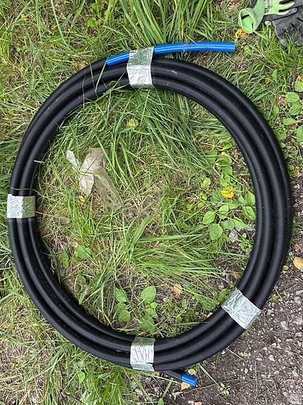 25 mm PEX -putkea suojaputkessa